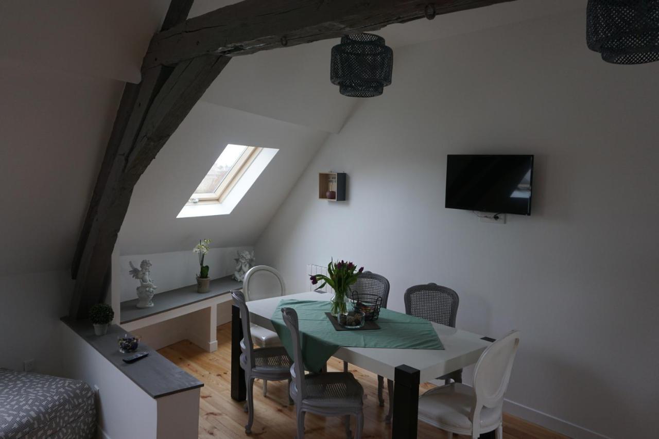 Les 3 Rois Apartment Romorantin-Lanthenay Exterior foto